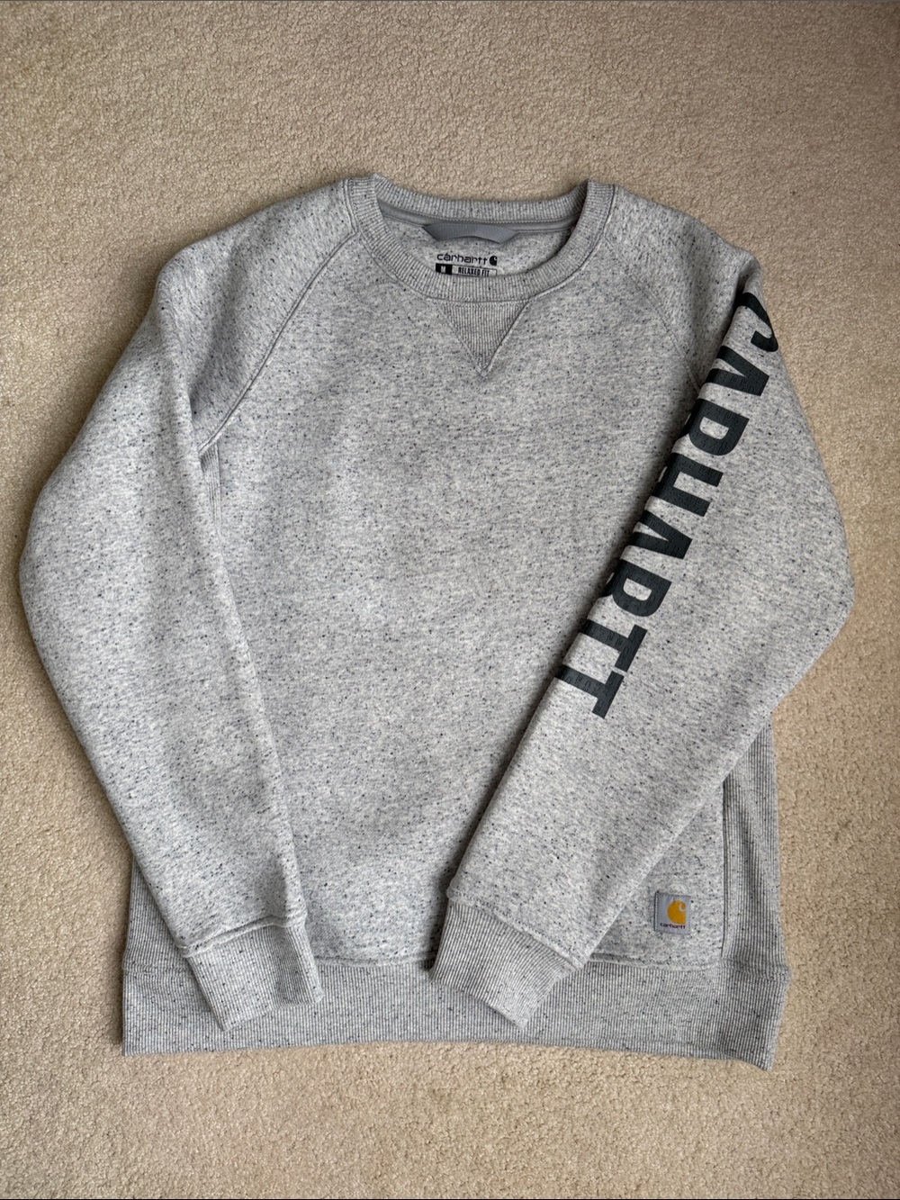 NWOT Carhartt women’s relaxed fit Heather Gray Sleeve-Logo Crewneck Sweatshirt